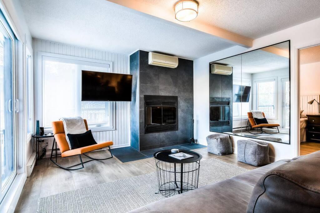 Chic Mt-Tremblant Condo With View On The Lake By Denstays Mont-Tremblant Exteriér fotografie